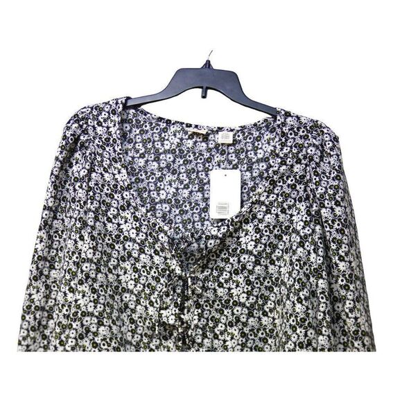 Levi’s Trendy Plus Size Embry Tie Blouse, Black, 2X - Picture 3 of 12